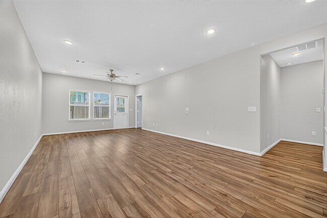 Building Photo - 8304 Bristlecone Pne Wy