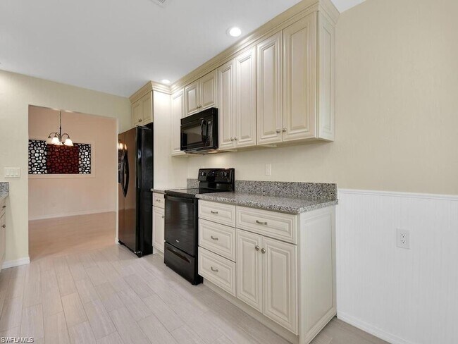 Building Photo - 260 12th St SE