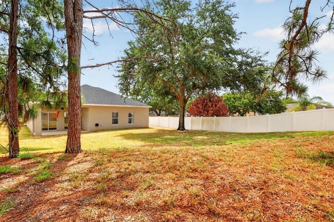 Building Photo - 3/2 Home on a Cul-de-Sac with Beautiful Yard!