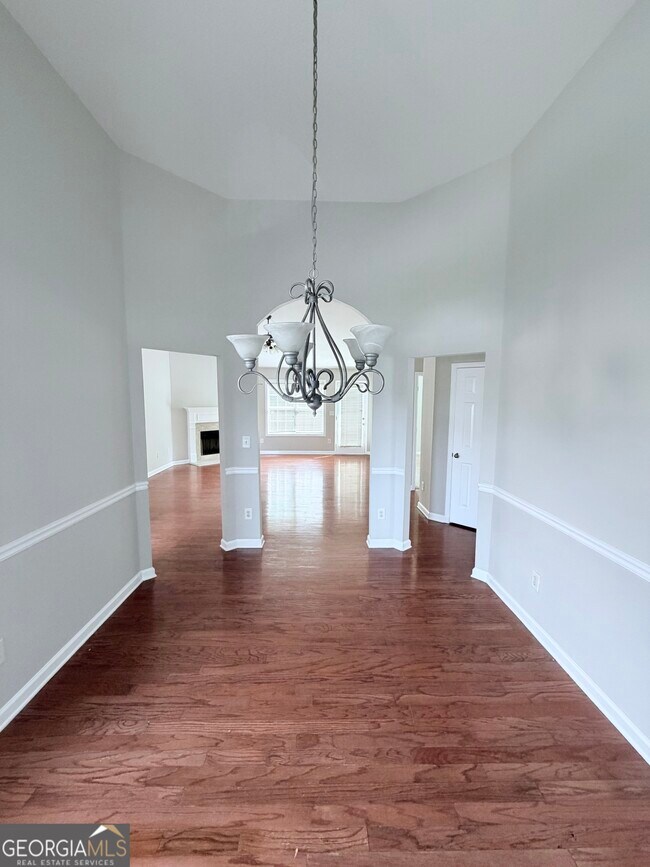 Building Photo - 3816 Landing Terrace