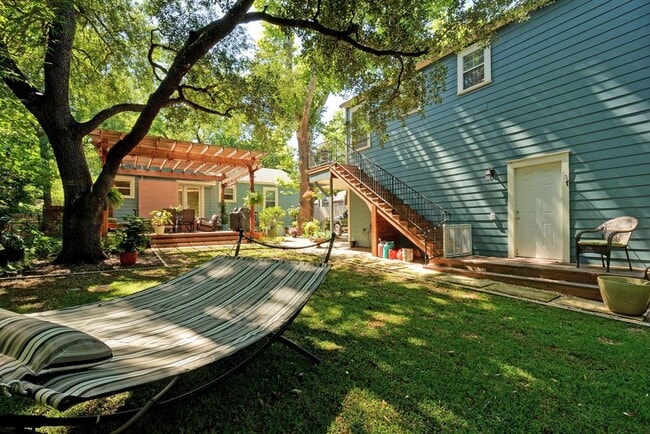 Building Photo - 4108 Sinclair Ave