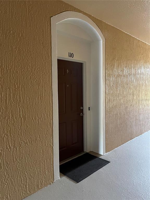 Building Photo - 6214 Stevenson Dr