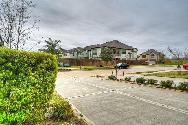 Building Photo - 8739 Tubelo Mill Dr