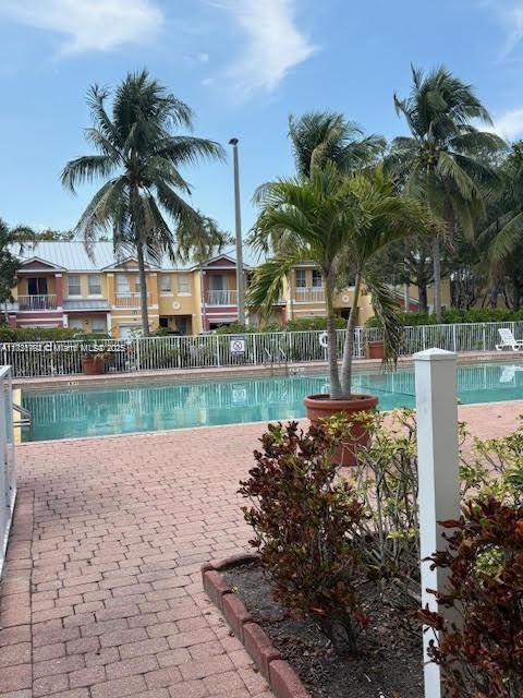 Building Photo - 2111 Shoma Dr