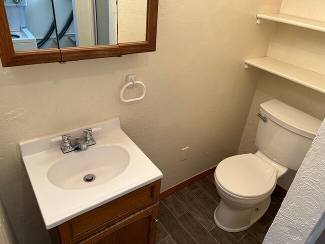 Building Photo - One bedroom apartment in Eugene!