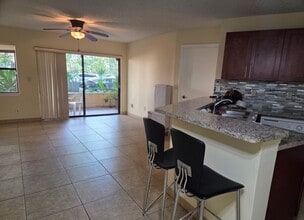 Building Photo - Upgraded 2BR/2BA – Gated Community, Great ...