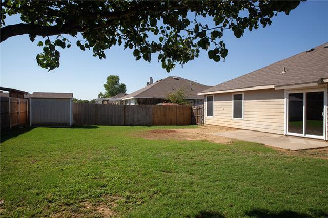 Building Photo - 320 Chisholm Trail