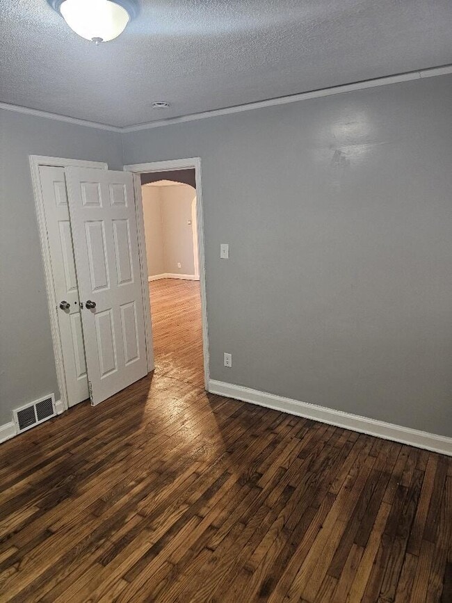 Building Photo - 9717 Balfour Rd