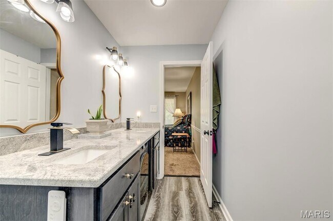Building Photo - 14991 Broadmont Dr