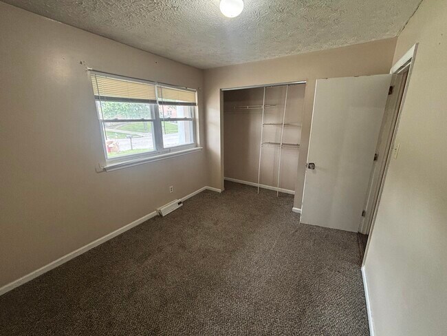 Building Photo - 3697 Crosby Dr