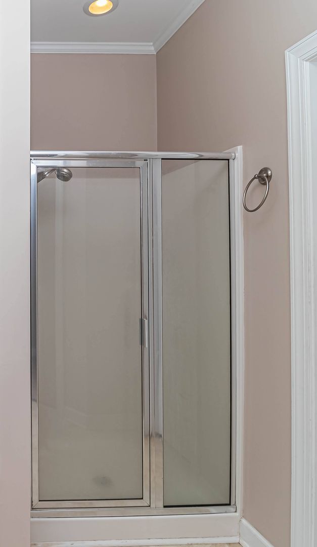 Building Photo - 109 Willow Pond Dr