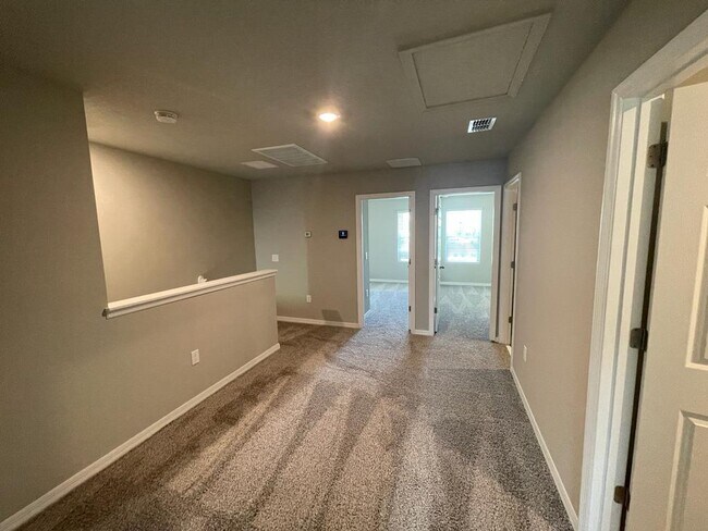 Building Photo - 513 Legacy Lp