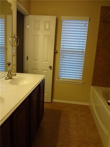 Building Photo - 904 Mazatlan Ct