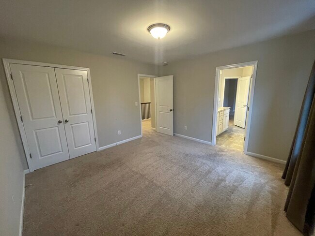 Building Photo - 2383 Seagull Dr