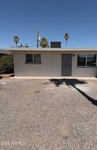 Building Photo - 909 S Kenwood Cir