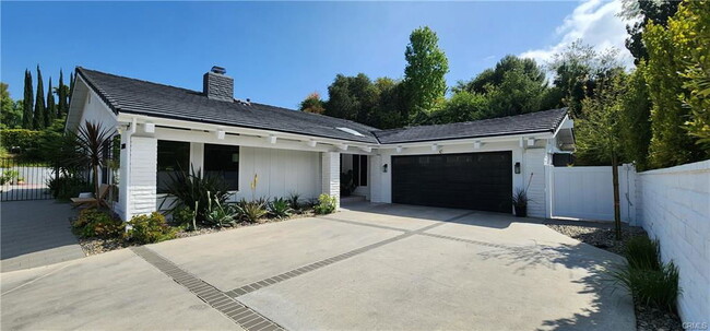 Building Photo - 21700 Mulholland Dr