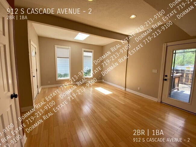 Building Photo - 912 S Cascade Ave
