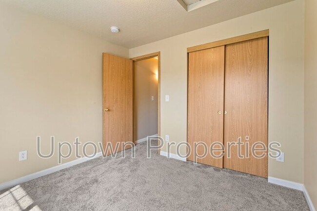 Building Photo - 14162 SE Summerfield Loop