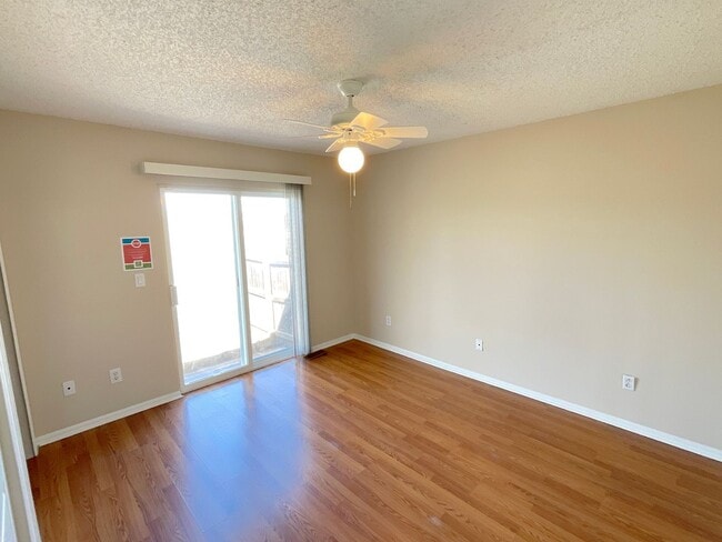Building Photo - 4 Bedroom Townhome Available Near S Academy Blvd & E Fountain Blvd!