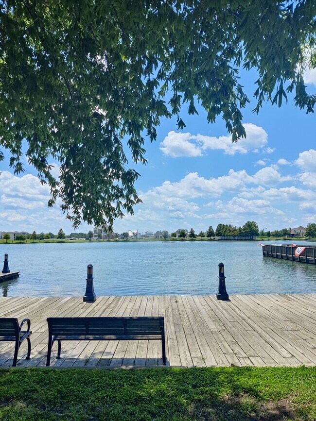 Building Photo - FOR RENT in SUGAR MILL POND!