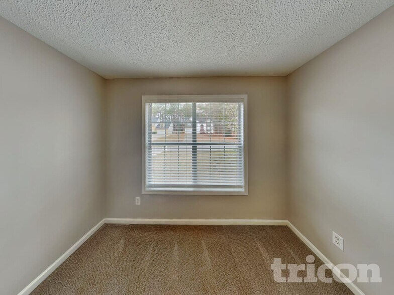 Building Photo - 11203 Chelsea Ln