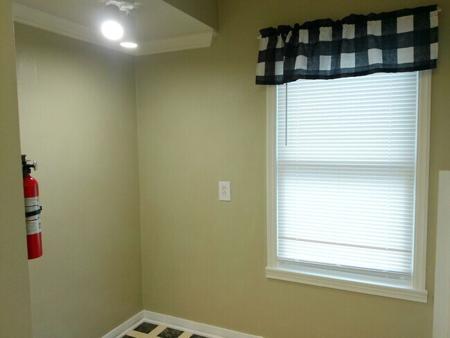 Building Photo - 3425 Monterrey St