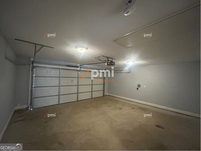 Building Photo - 209 Allington Walk