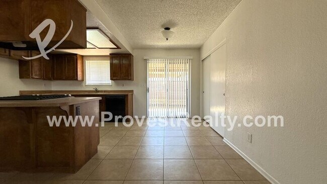 Building Photo - 12780 Redwing Rd