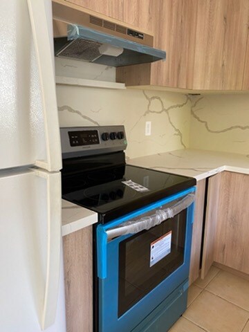 Building Photo - 11433 Rochester Ave