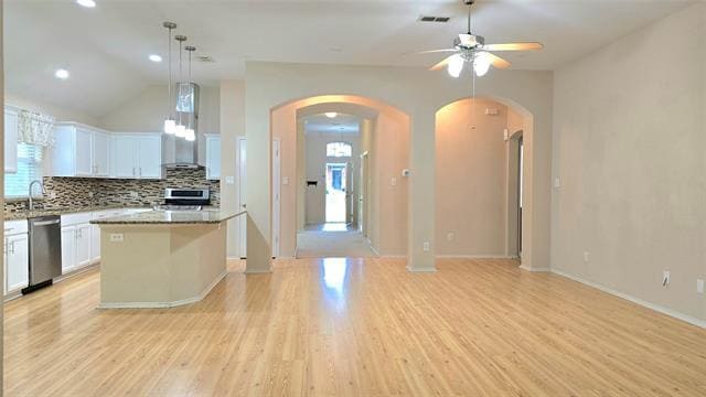 Building Photo - 4255 Fall Creek Dr