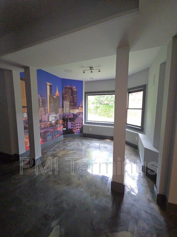 Building Photo - 3307 Fieldwood Dr SE
