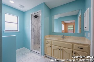Building Photo - 1002 River Oak Dr