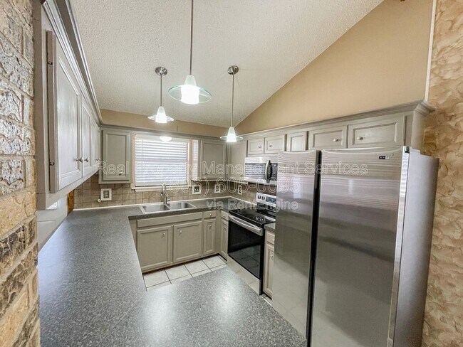 Building Photo - 2108 77th St