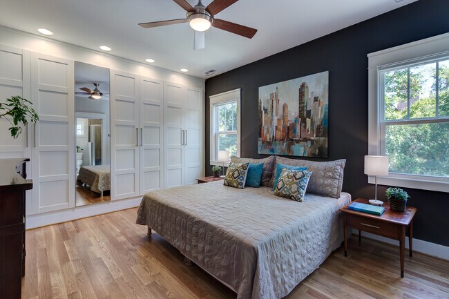 Building Photo - 703 Gerard St