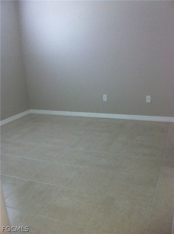 Building Photo - 6194 Principia Dr