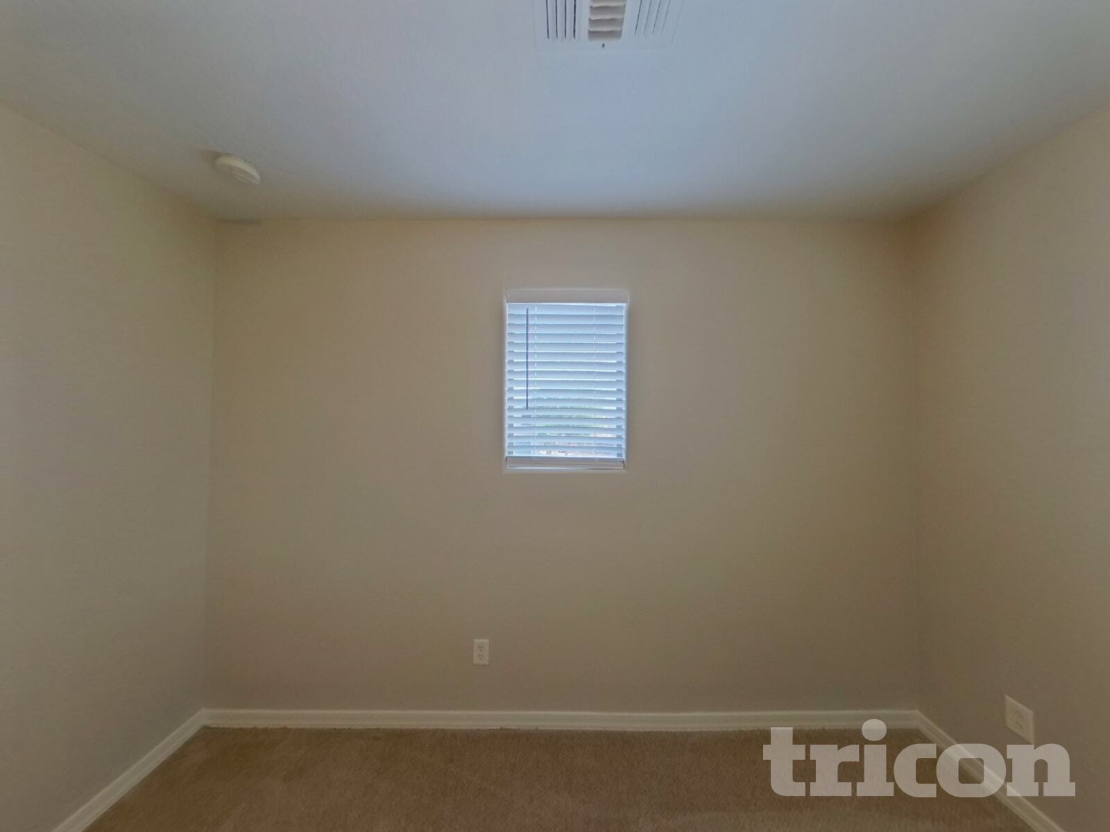 Building Photo - 21338 N Denver Ct