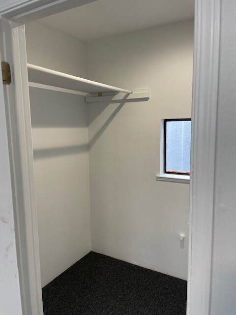 Building Photo - 678 41st Ave