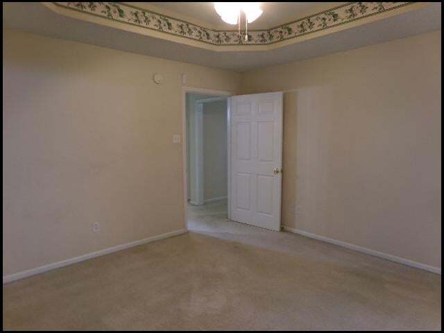 Building Photo - 1024 Colonial Dr