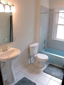 Building Photo - 4 Bedroom North Campus Newly Remodeled House with 2 Decks and Patio