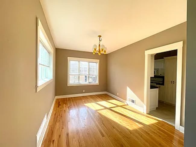 Building Photo - 414 S 40th St