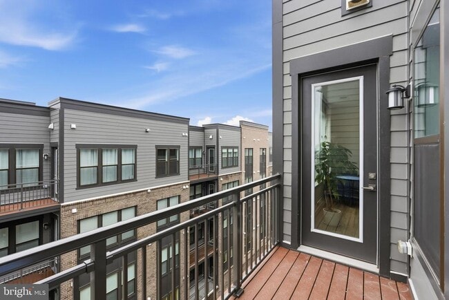 Building Photo - 21950 Garganey Ter