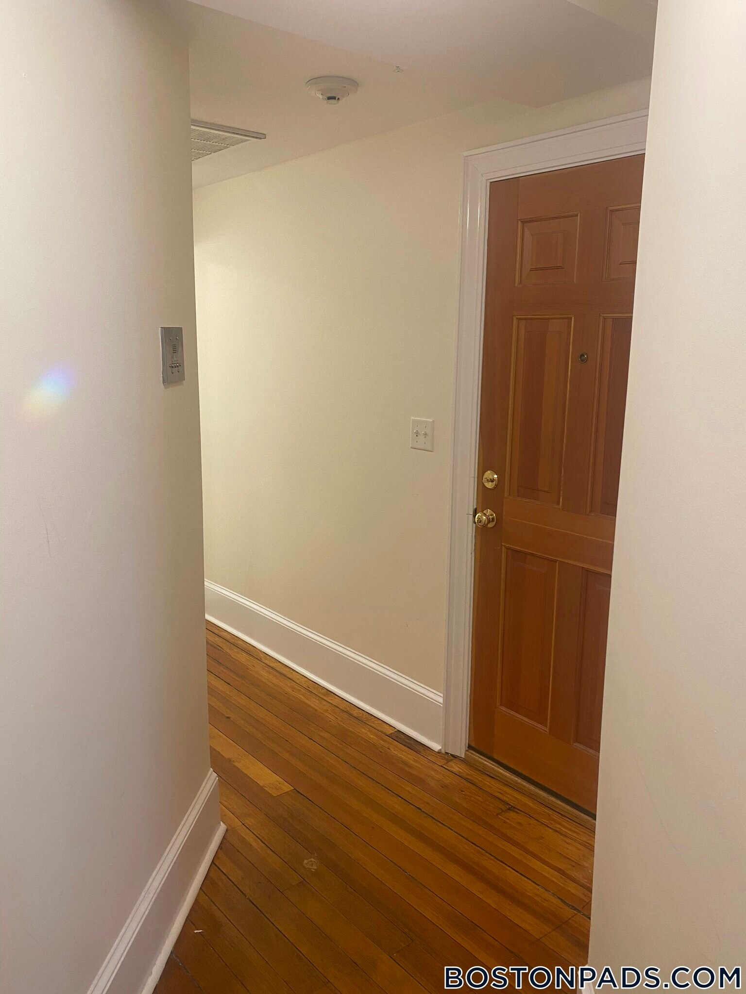 Building Photo - 881 Massachusetts Ave