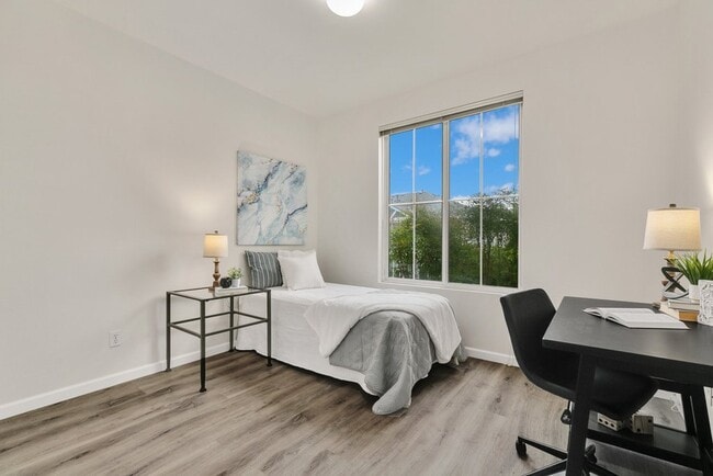 Building Photo - Summerhill Village