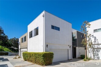 Building Photo - 2511 Via Artis
