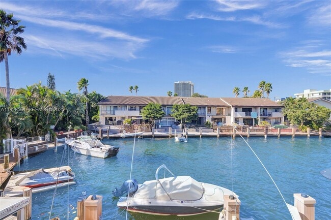 Building Photo - 16478 NE 27th Pl