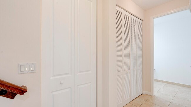 Building Photo - 3055 NW 126th Ave