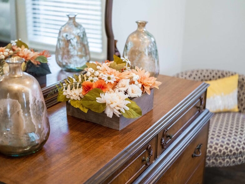 Building Photo - 2612 SW Livingston Square