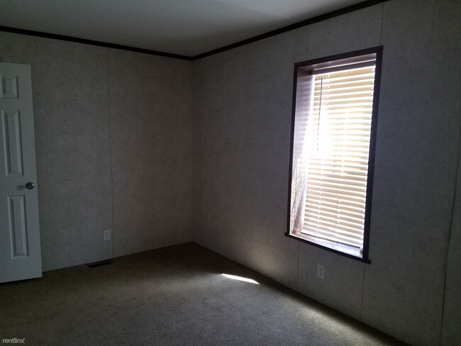 Building Photo - 140 Echo Trl