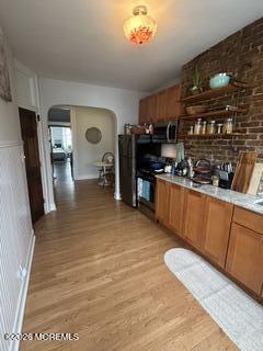 Building Photo - 126 Madison St