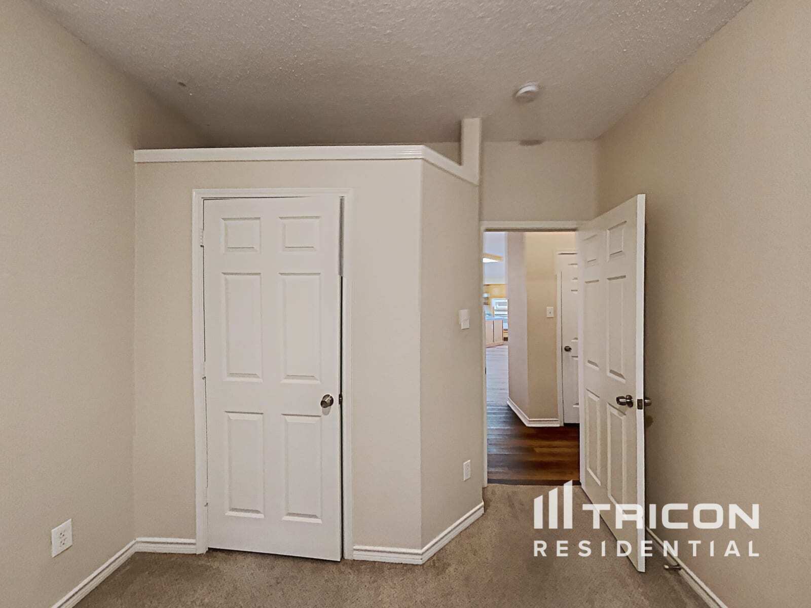 Building Photo - 1558 Aberdeen Dr